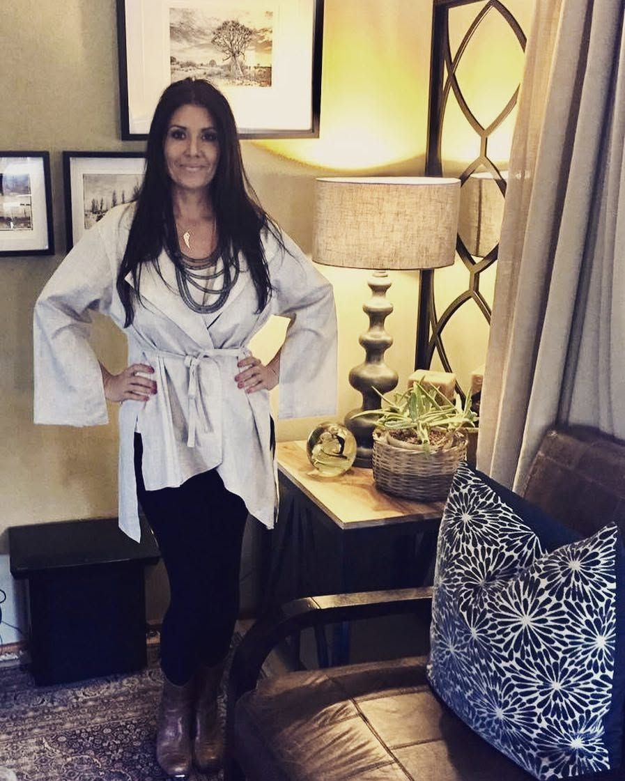 Dian Bronz in a styled room